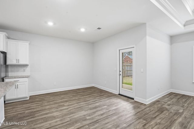 213 Serenity Lake Drive, Pearl, MS 39208