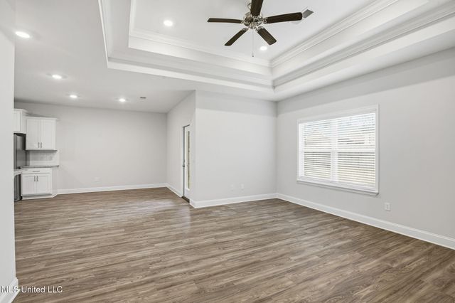 213 Serenity Lake Drive, Pearl, MS 39208