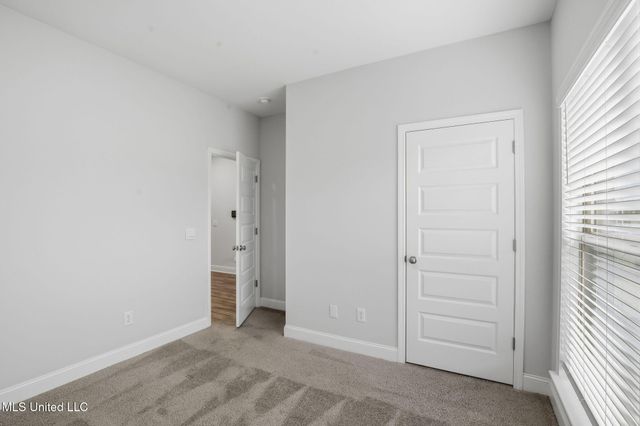 213 Serenity Lake Drive, Pearl, MS 39208