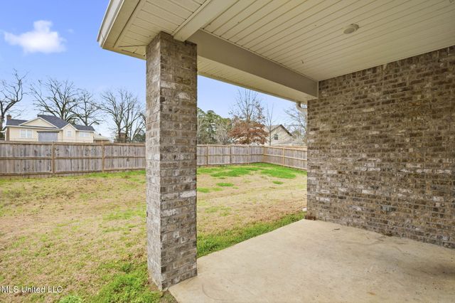 213 Serenity Lake Drive, Pearl, MS 39208