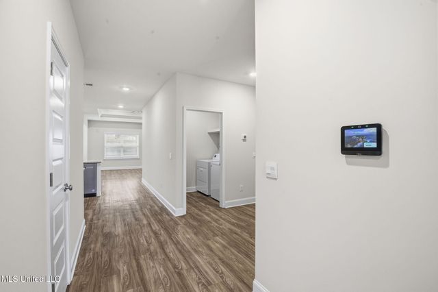 213 Serenity Lake Drive, Pearl, MS 39208