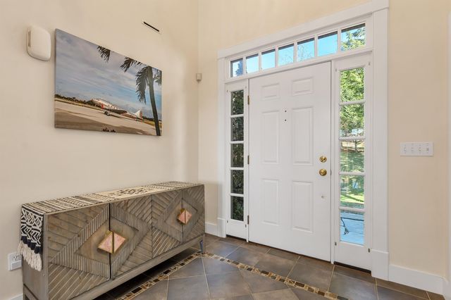 423 Taft Family Road, Hartford, VT 05059