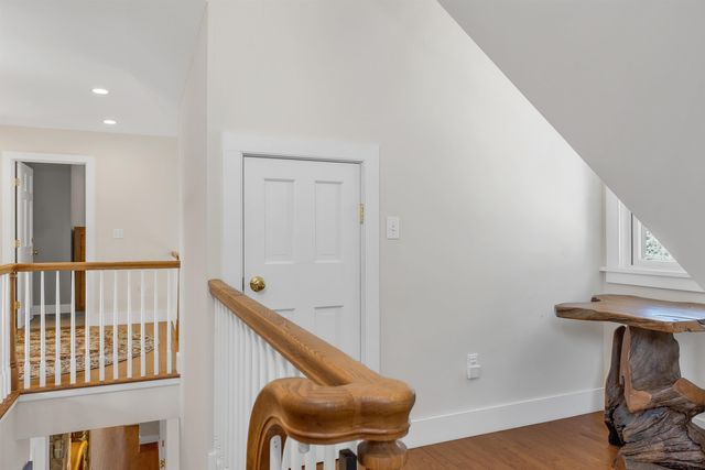 423 Taft Family Road, Hartford, VT 05059