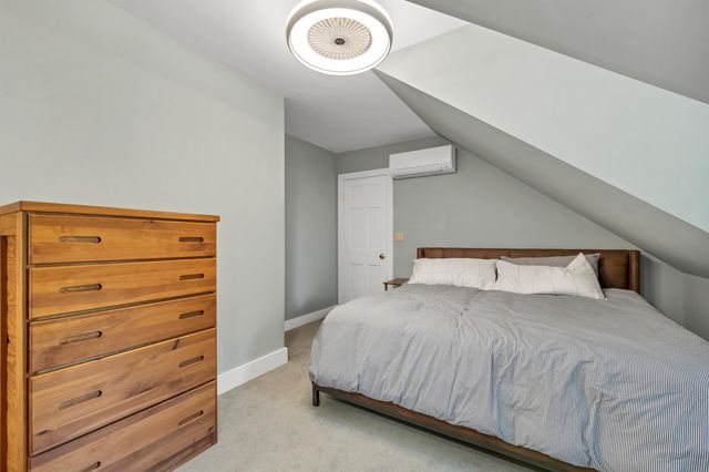 423 Taft Family Road, Hartford, VT 05059