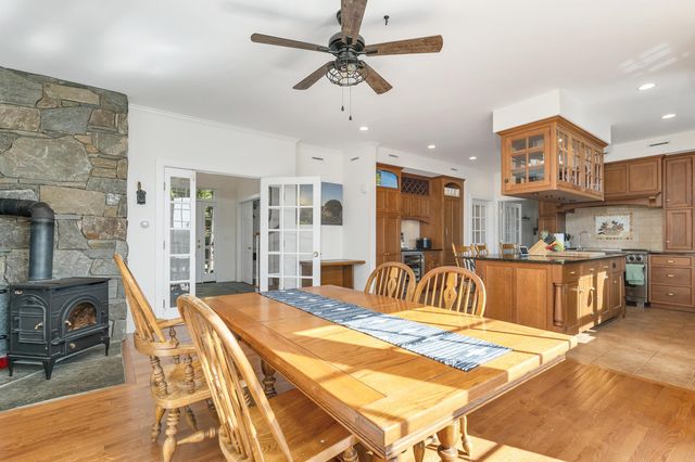 423 Taft Family Road, Hartford, VT 05059