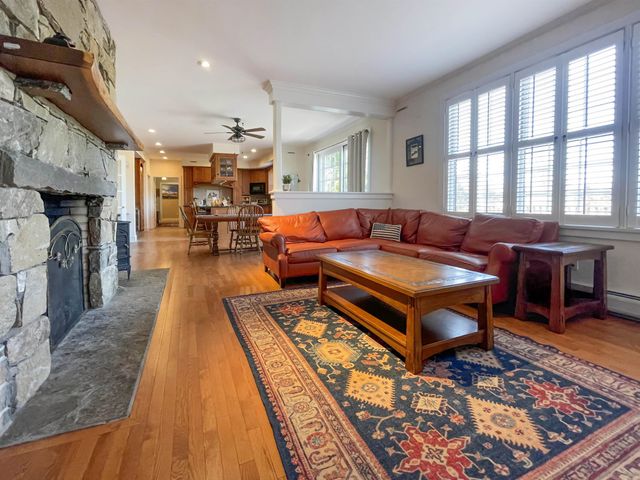 423 Taft Family Road, Hartford, VT 05059