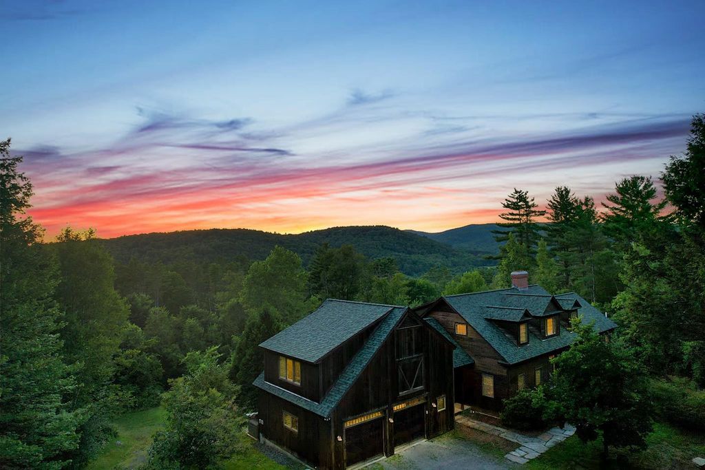 423 Taft Family Road, Hartford, VT 05059