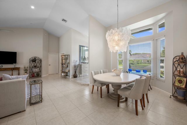 15880 Meadow Wood Drive, Wellington, FL 33414