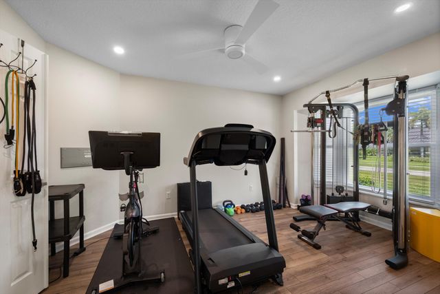 15880 Meadow Wood Drive, Wellington, FL 33414