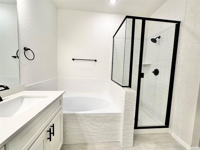 436 Treadwell LN, Kyle, TX 78640