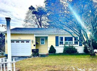 3 Caldwell Drive, Toms River, NJ 08757
