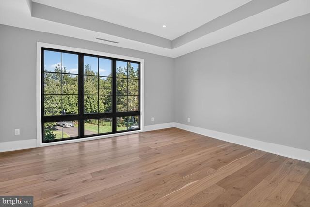 1306 BALLANTRAE CT, Mclean, VA 22101