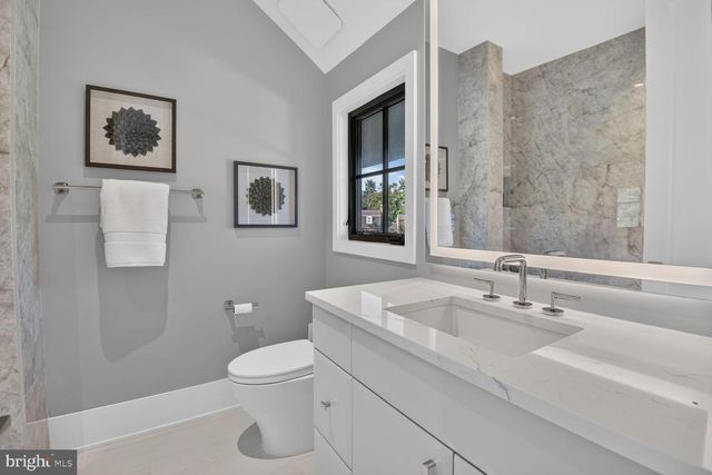 1306 BALLANTRAE CT, Mclean, VA 22101