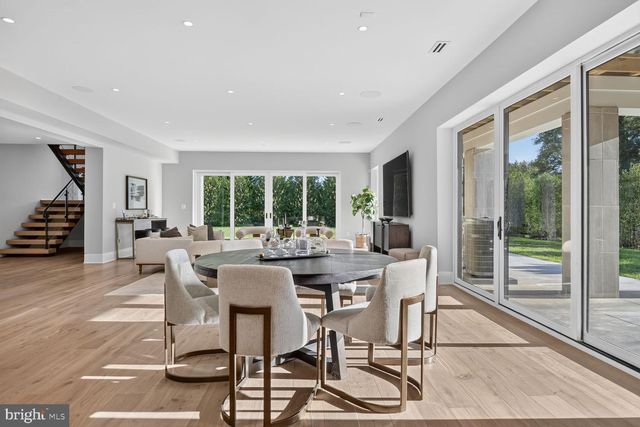 1306 BALLANTRAE CT, Mclean, VA 22101