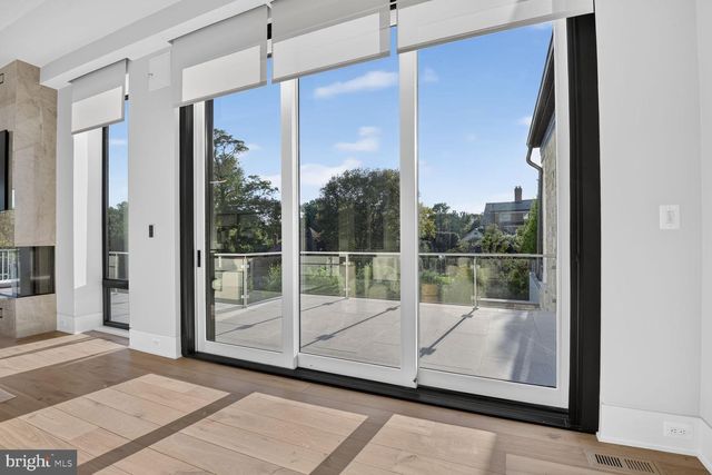 1306 BALLANTRAE CT, Mclean, VA 22101