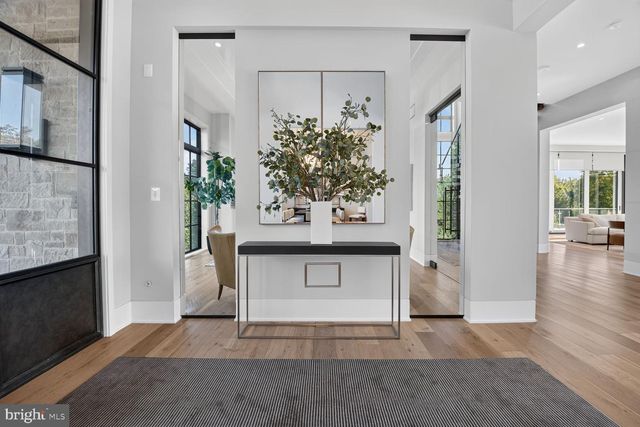1306 BALLANTRAE CT, Mclean, VA 22101