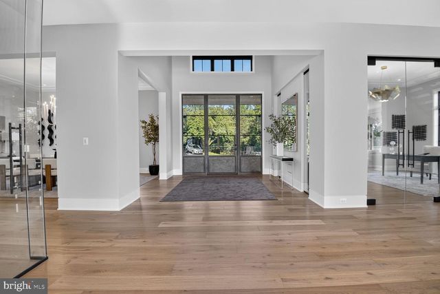 1306 BALLANTRAE CT, Mclean, VA 22101