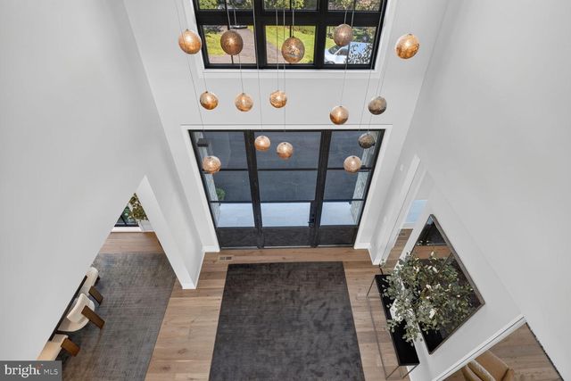 1306 BALLANTRAE CT, Mclean, VA 22101