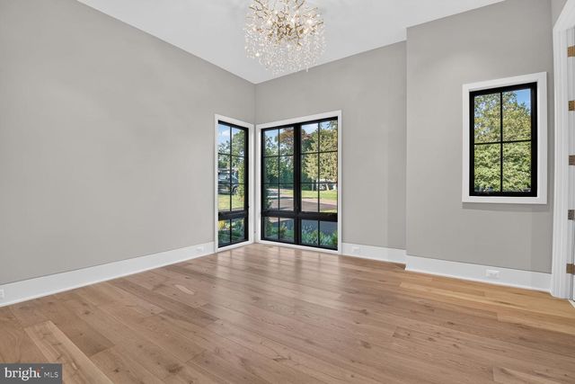 1306 BALLANTRAE CT, Mclean, VA 22101