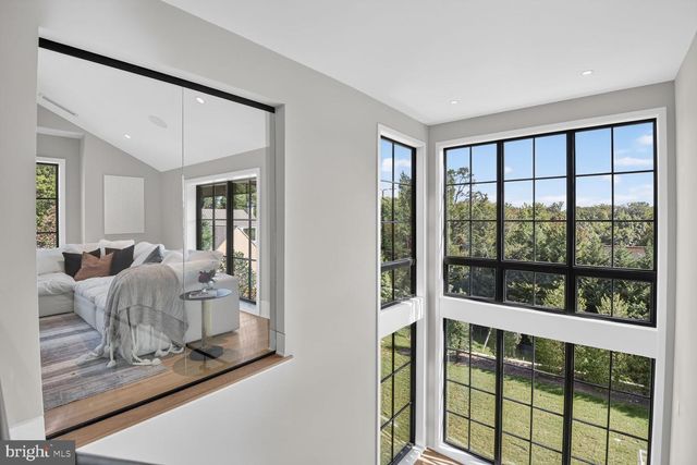 1306 BALLANTRAE CT, Mclean, VA 22101