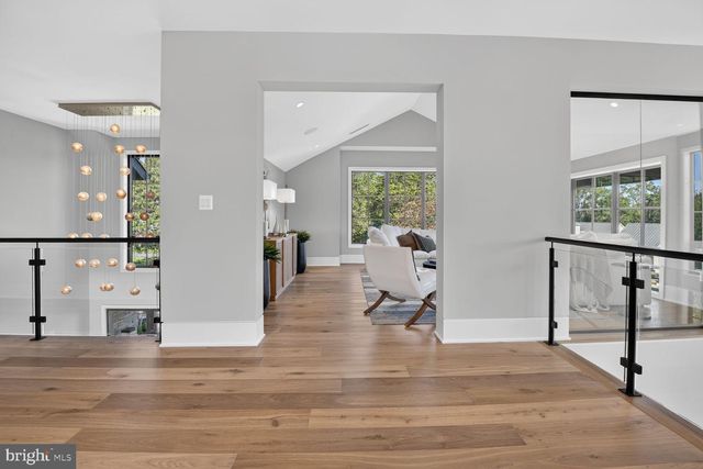 1306 BALLANTRAE CT, Mclean, VA 22101