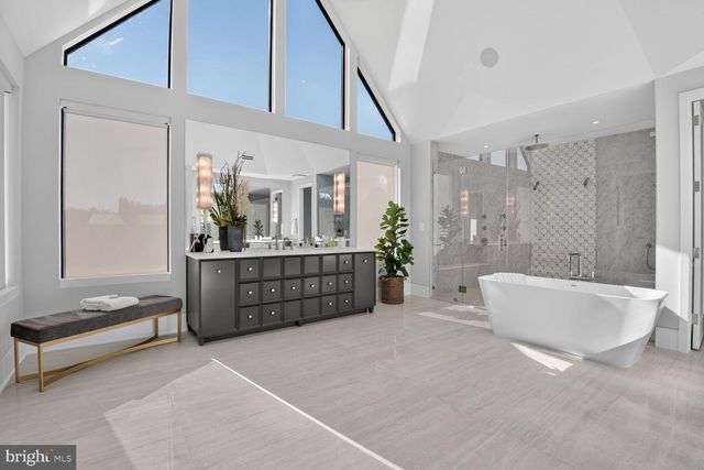 1306 BALLANTRAE CT, Mclean, VA 22101