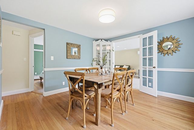 13 Lawrence Circle, Medfield, MA 02052
