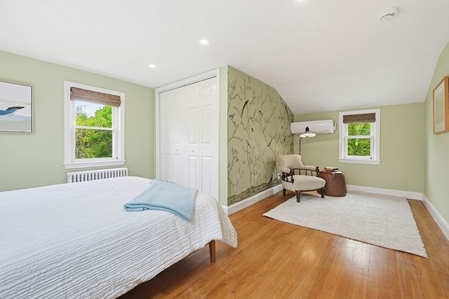 13 Lawrence Circle, Medfield, MA 02052