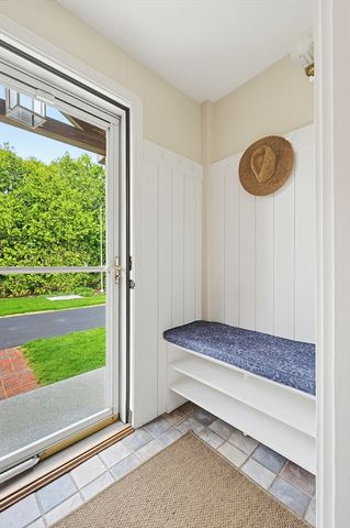 13 Lawrence Circle, Medfield, MA 02052