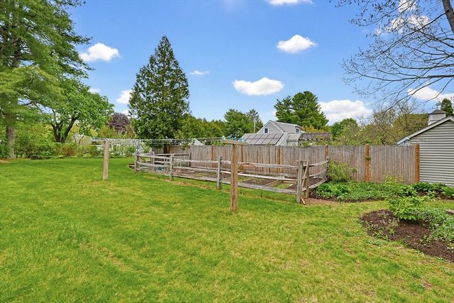 13 Lawrence Circle, Medfield, MA 02052