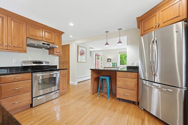 13 Lawrence Circle, Medfield, MA 02052