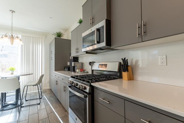 3742 Longford Way, Clovis, CA 93619