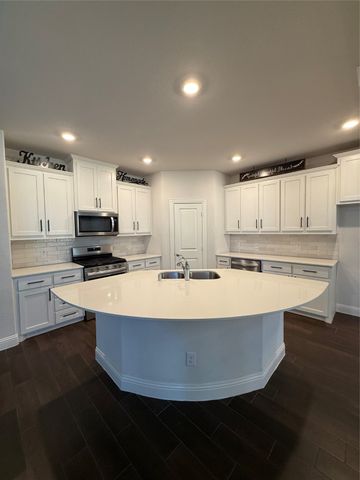 6033 Dandelion Drive, Little Elm, TX 76227