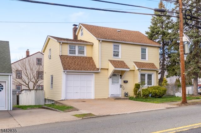 271 Outwater Ln, Saddle Brook Twp., NJ 07663