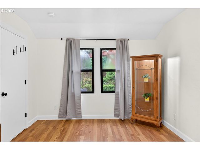 116 Ne 66TH Ave, Portland, OR 97035