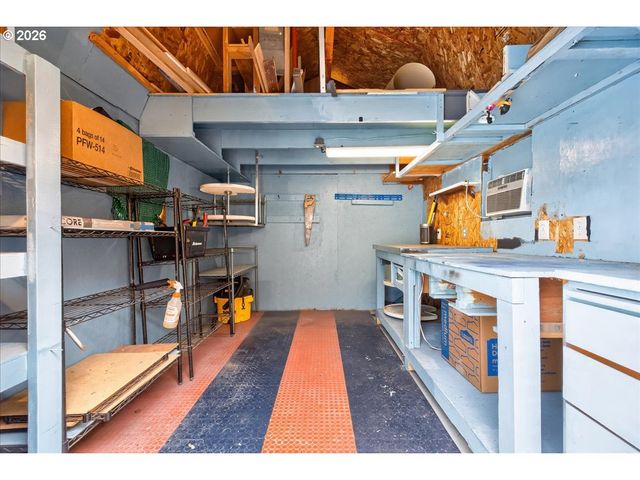 116 Ne 66TH Ave, Portland, OR 97035