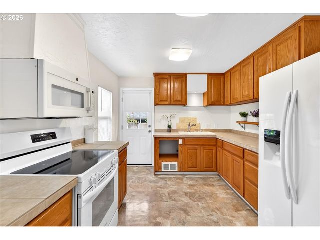 116 Ne 66TH Ave, Portland, OR 97035