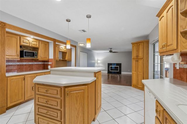 9035 SHARON DRIVE, New Port Richey, FL 34654