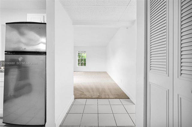 7550 Stirling Road V205, Davie, FL 33024