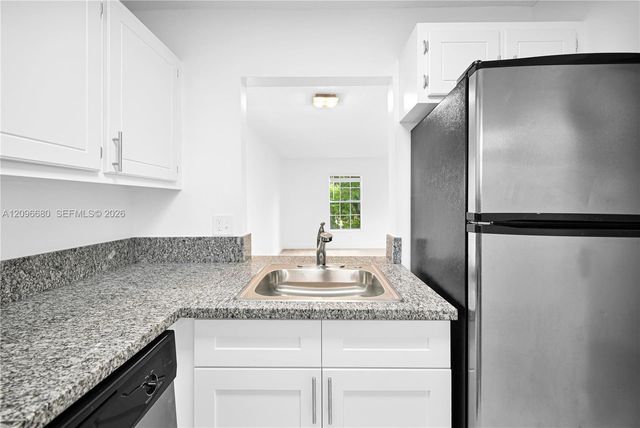 7550 Stirling Road V205, Davie, FL 33024
