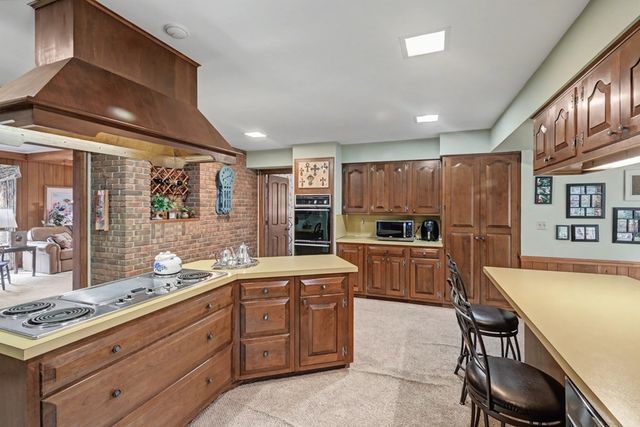 735 Courtwright Boulevard, Mansfield, OH 44907