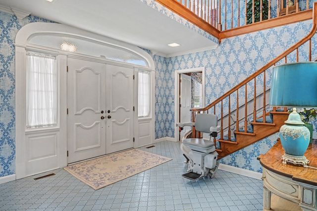 735 Courtwright Boulevard, Mansfield, OH 44907