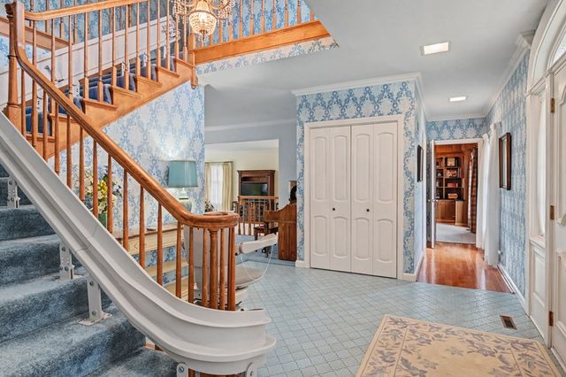 735 Courtwright Boulevard, Mansfield, OH 44907