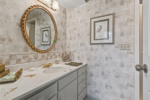 735 Courtwright Boulevard, Mansfield, OH 44907