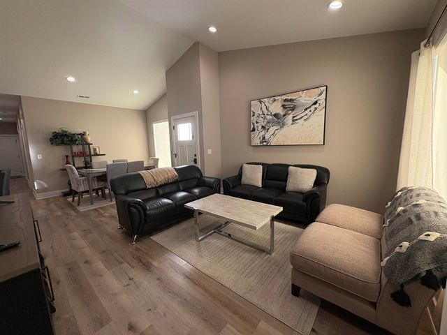 5501 N Sandkey Ct # 5503, Wichita, KS 67204