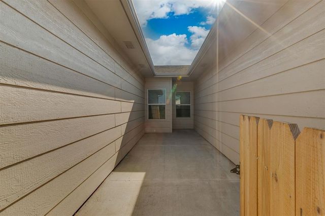 5501 N Sandkey Ct # 5503, Wichita, KS 67204