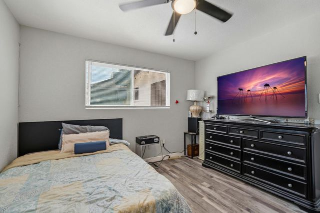 1000 Hawthorne Ave, Modesto, CA 95350