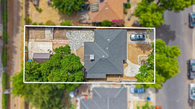 1000 Hawthorne Ave, Modesto, CA 95350