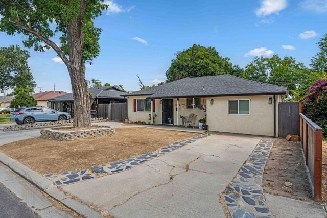 1000 Hawthorne Ave, Modesto, CA 95350