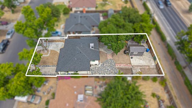 1000 Hawthorne Ave, Modesto, CA 95350